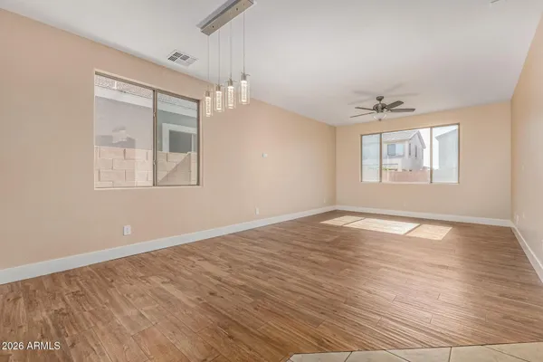 $4,675 | 10625 East Knowles Avenue, Mesa, AZ 85209