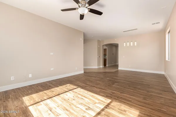 $4,775 | 10625 East Knowles Avenue, Mesa, AZ 85209