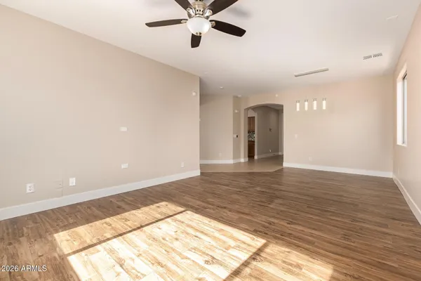 $4,675 | 10625 East Knowles Avenue, Mesa, AZ 85209