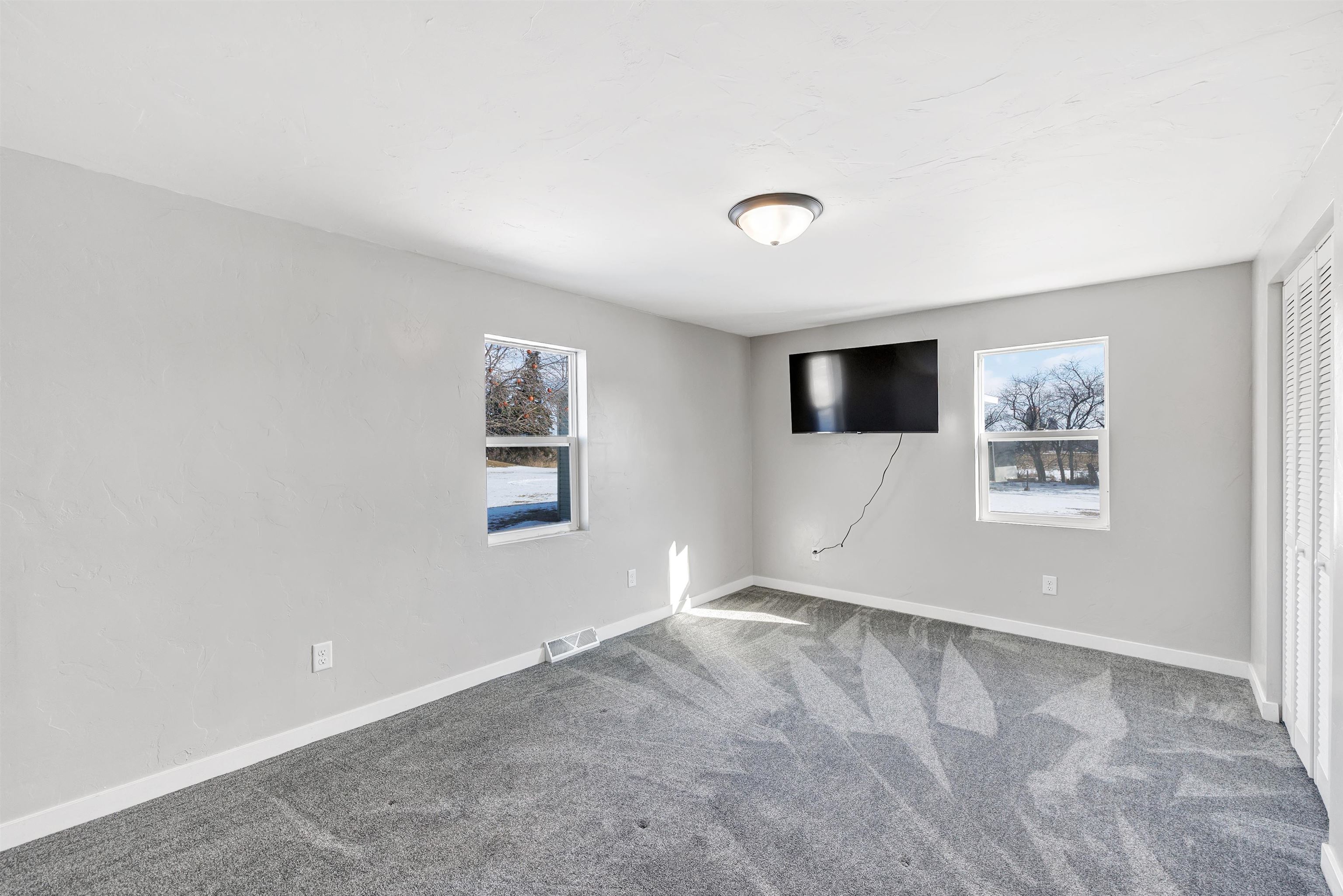 6208 Kriescher Road Lena, WI 54139 - Photo 11 of 25