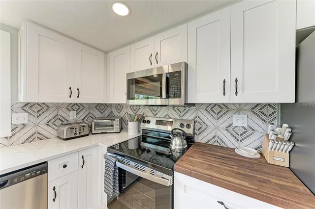 $1,494,590 | 12204 45th Ave Drive West, Cortez, FL 34215