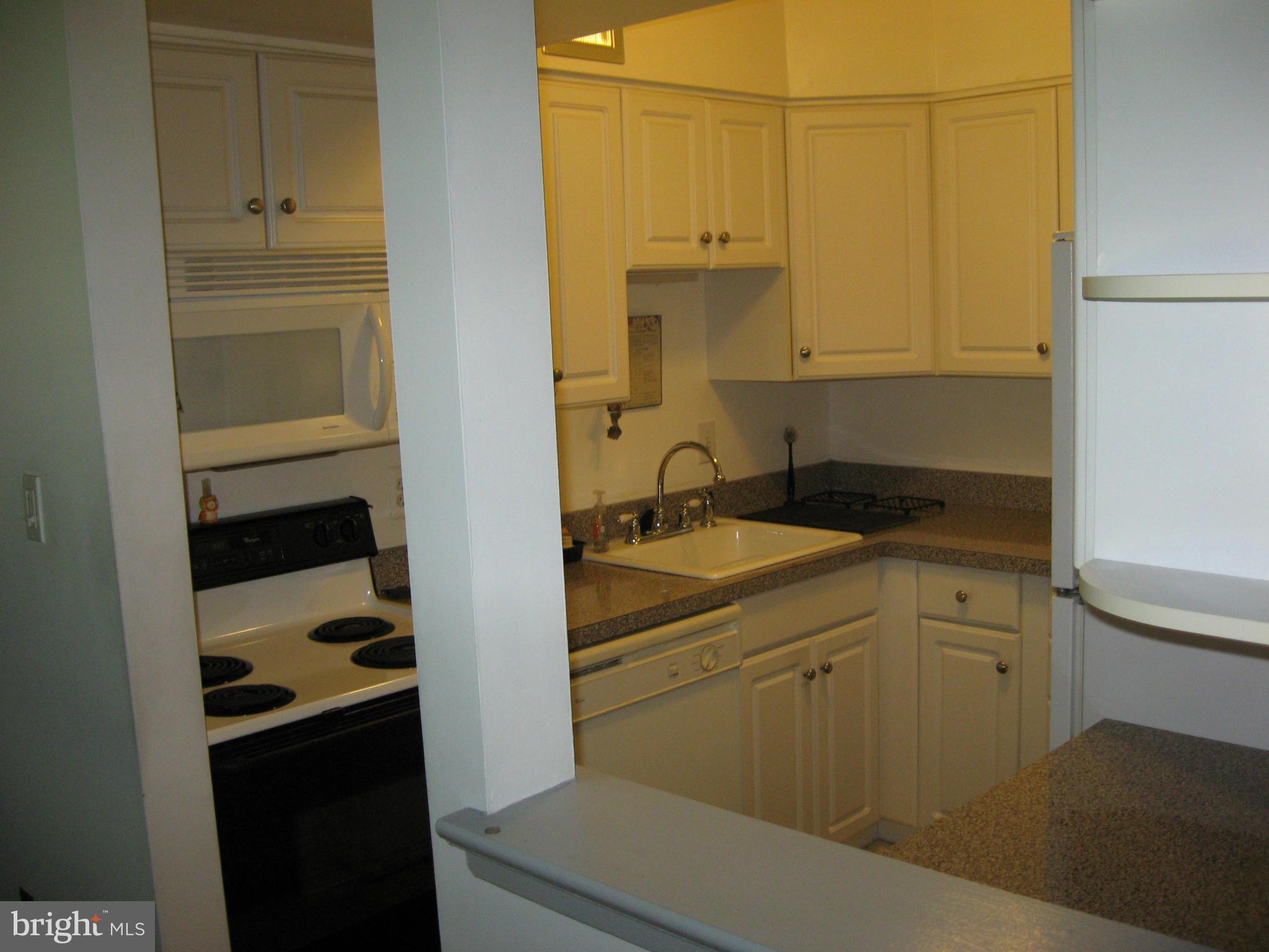 17804 Buehler Road, Unit 145 Olney, MD 20832 - Photo 6 of 22 Kitchen