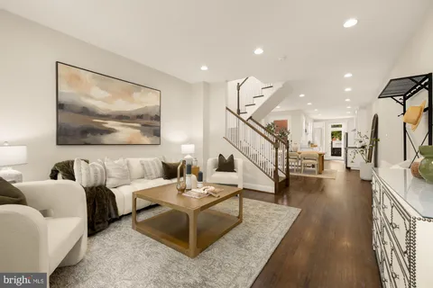 $1,500,000 | 647 A Street Southeast, Washington, DC 20003
