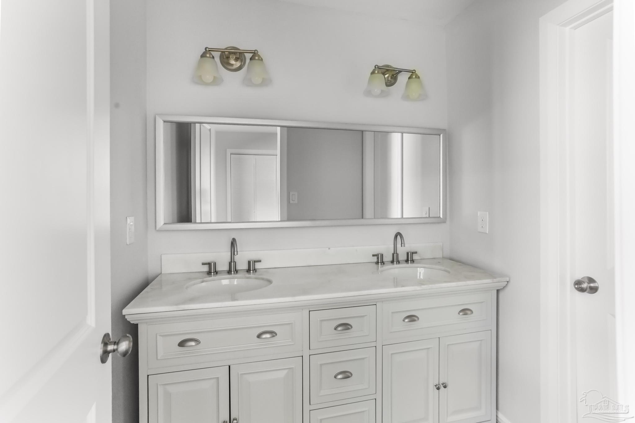 414 Ronda Street Pensacola, FL 32534 - Photo 11 of 26 Gallery Image 11