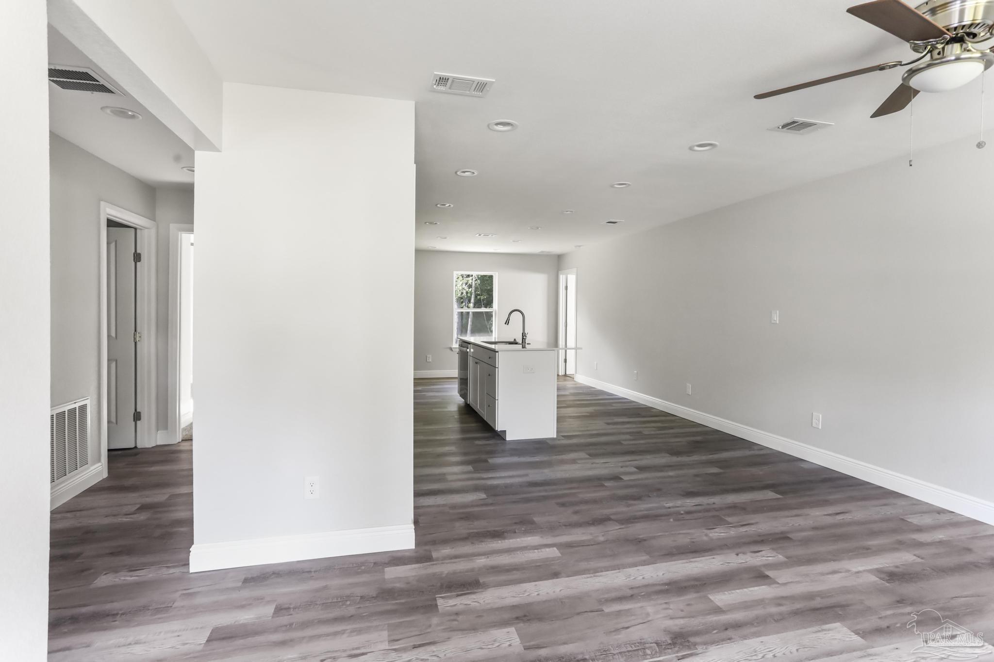 414 Ronda Street Pensacola, FL 32534 - Photo 5 of 26 Gallery Image 5
