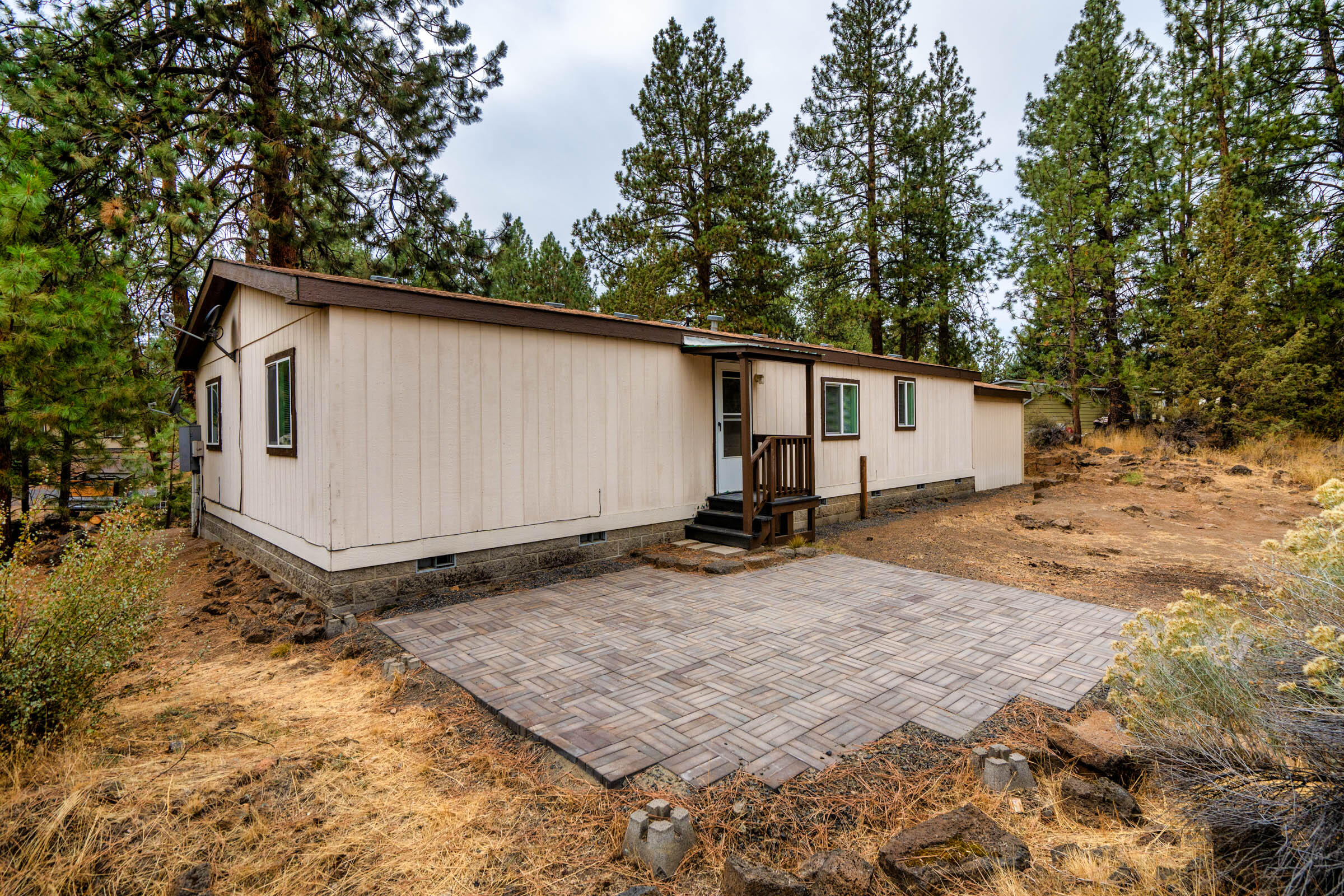 60906 Ridge Drive Bend, OR 97702 - Photo 7 of 53 140_60906 Ridge Dr_Pro Property Photos_B