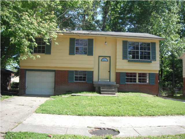 817 Flicker Road Louisville, KY 40214 - Photo 1 of 5 Primary Photo