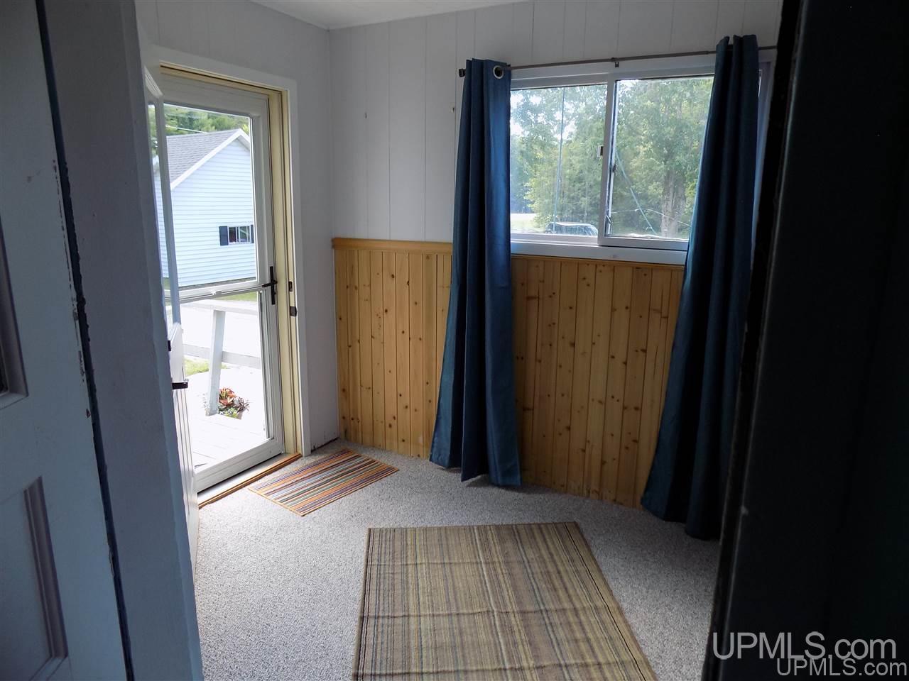 877 N River Road Manistique, MI 49854 - Photo 14 of 43