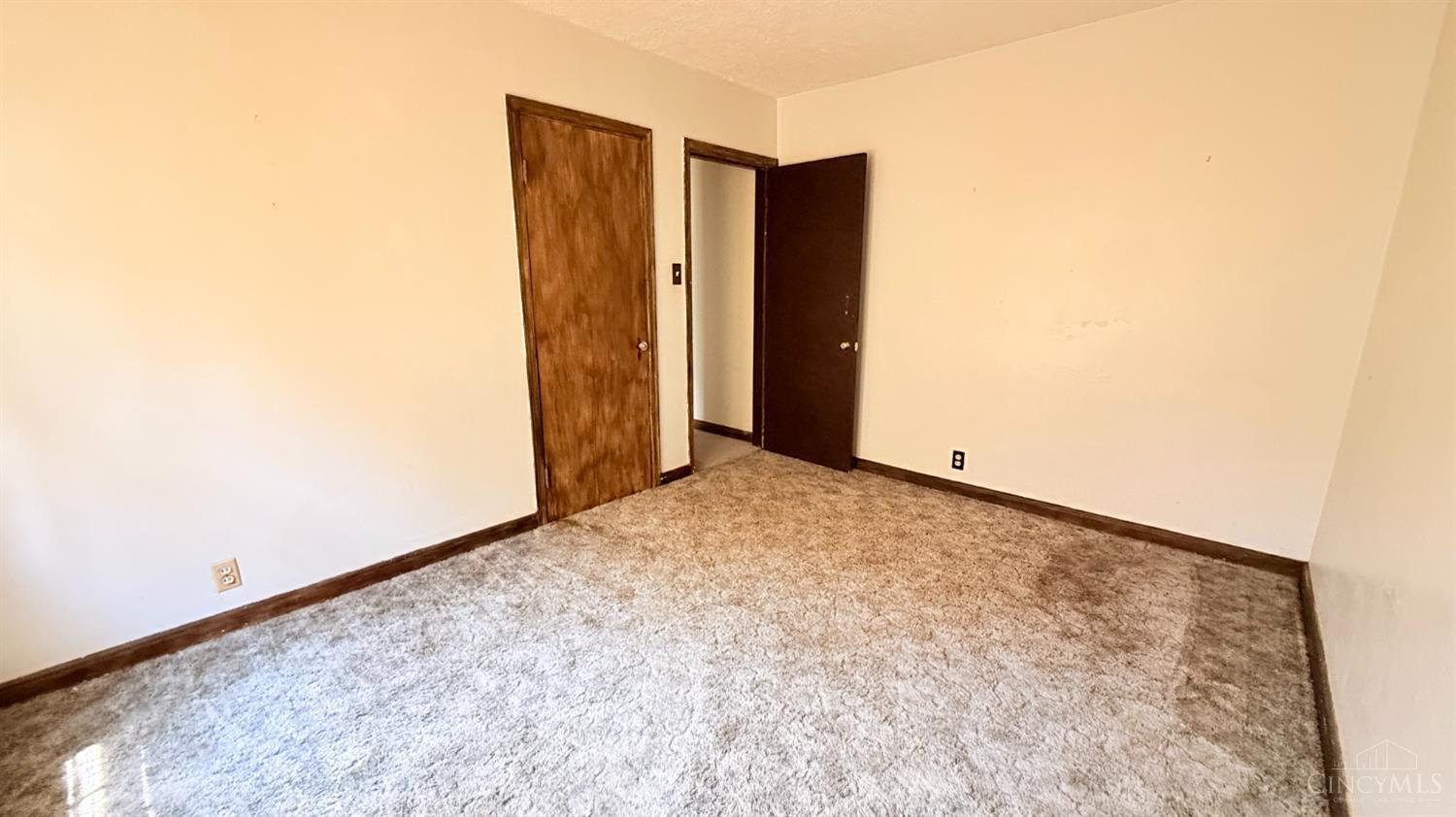 665 New London Road Hamilton, OH 45013 - Photo 23 of 26 Gallery Image 23