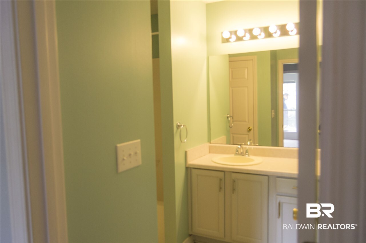 411 Hamilton Boulevard Foley, AL 36535 - Photo 21 of 34