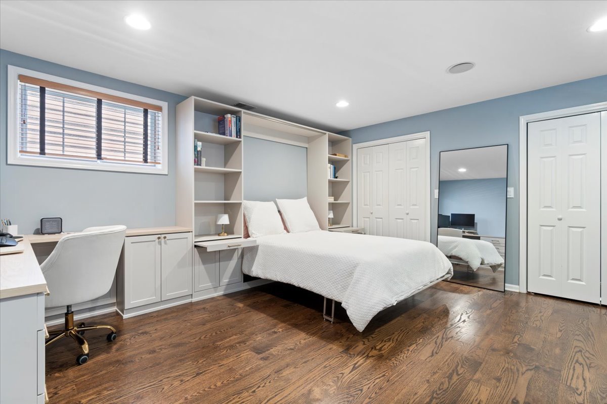 2911 North Racine Avenue Chicago, IL 60657 - Photo 32 of 45
