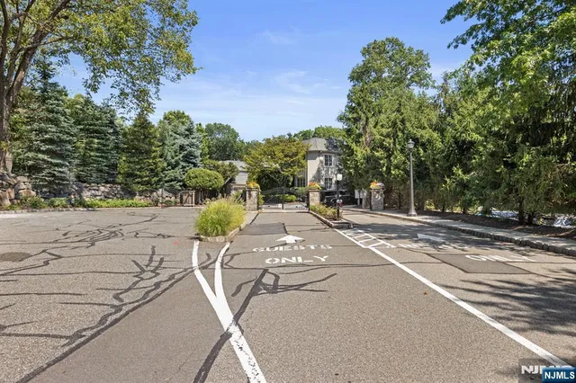 $2,395,000 | 311 Bellaire Drive, Demarest, NJ 07627