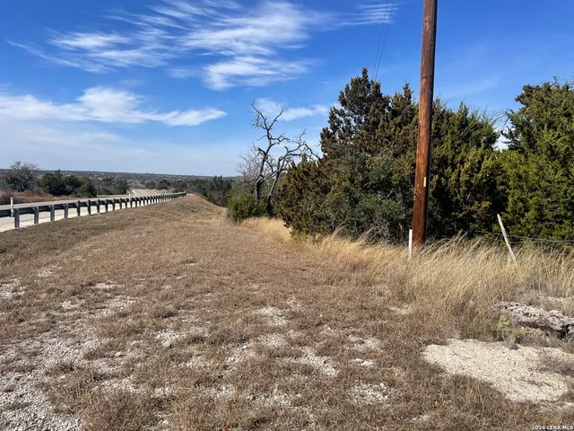 $350,000 | 11208 Highway 290, Harper, TX 78631