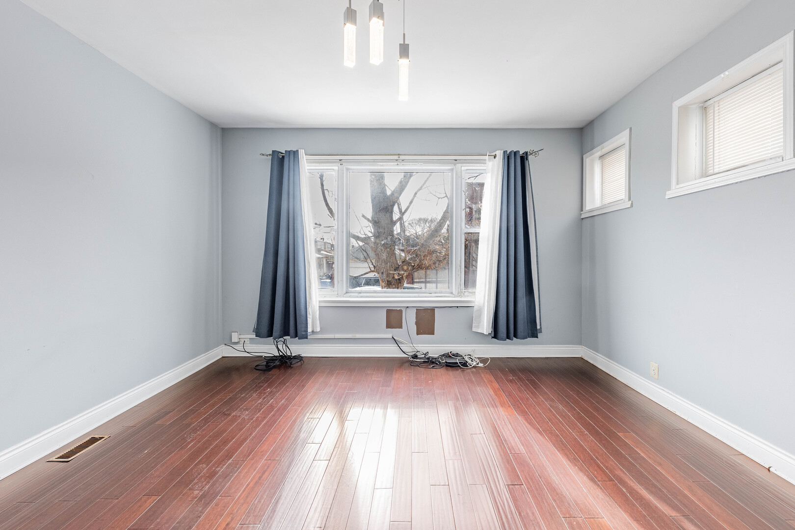 2548 West 57th Street Chicago, IL 60629 - Photo 7 of 22