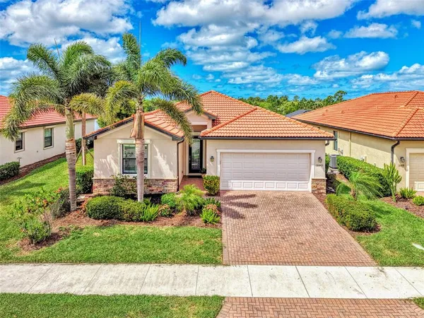 $650,000 | 10443 Medjool Drive, Venice, FL 34293