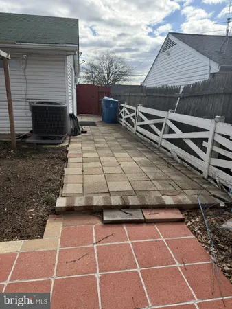 $679,900 | 6118 Hibbling Avenue, Springfield, VA 22150