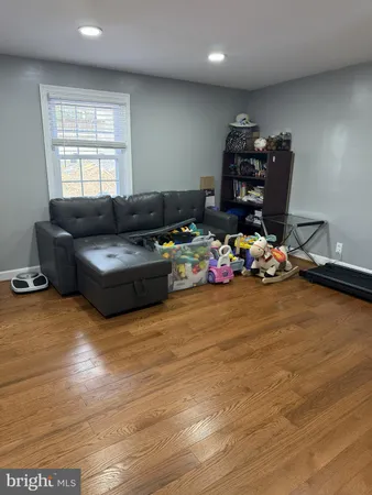 $679,900 | 6118 Hibbling Avenue, Springfield, VA 22150