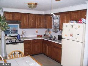 2 Sands Point Road Waretown, NJ 08758 - Photo 3 of 6