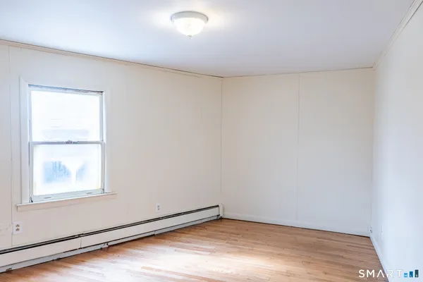 $1,750 | 84 Front Street, Putnam, CT 06260