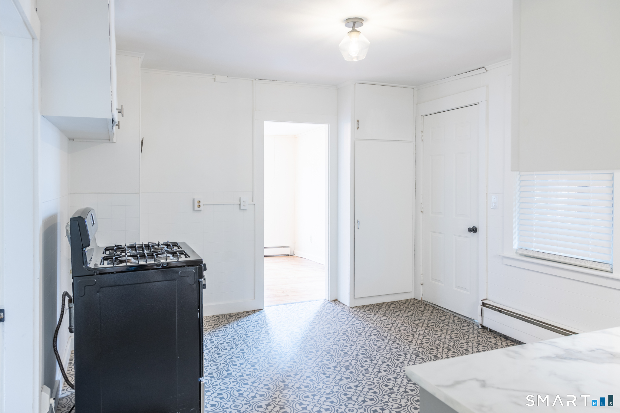 84 Front Street Putnam, CT 06260 - Photo 8 of 29