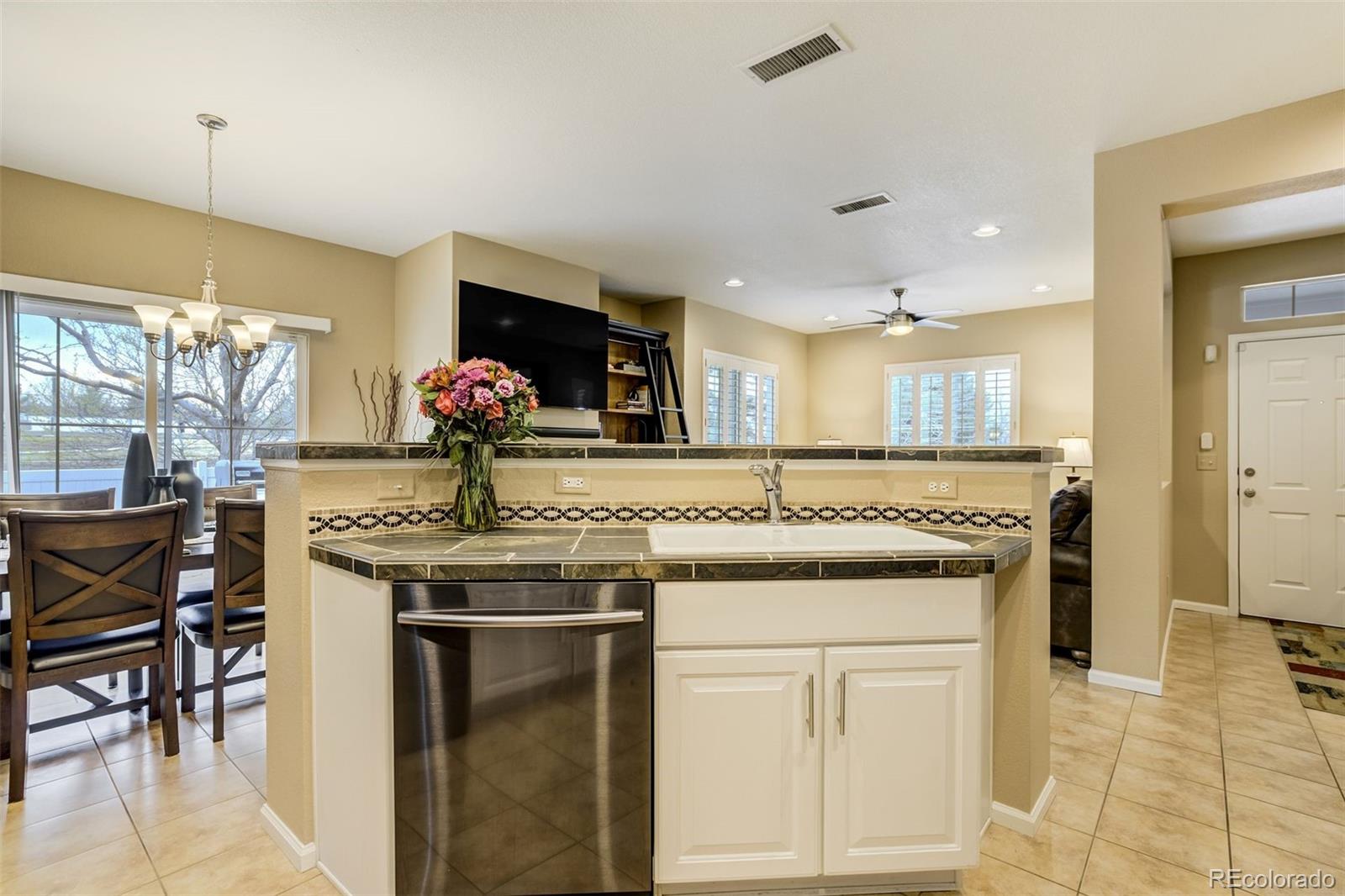 10311 Sedge Grass Way Highlands Ranch, CO 80129 - Photo 18 of 50