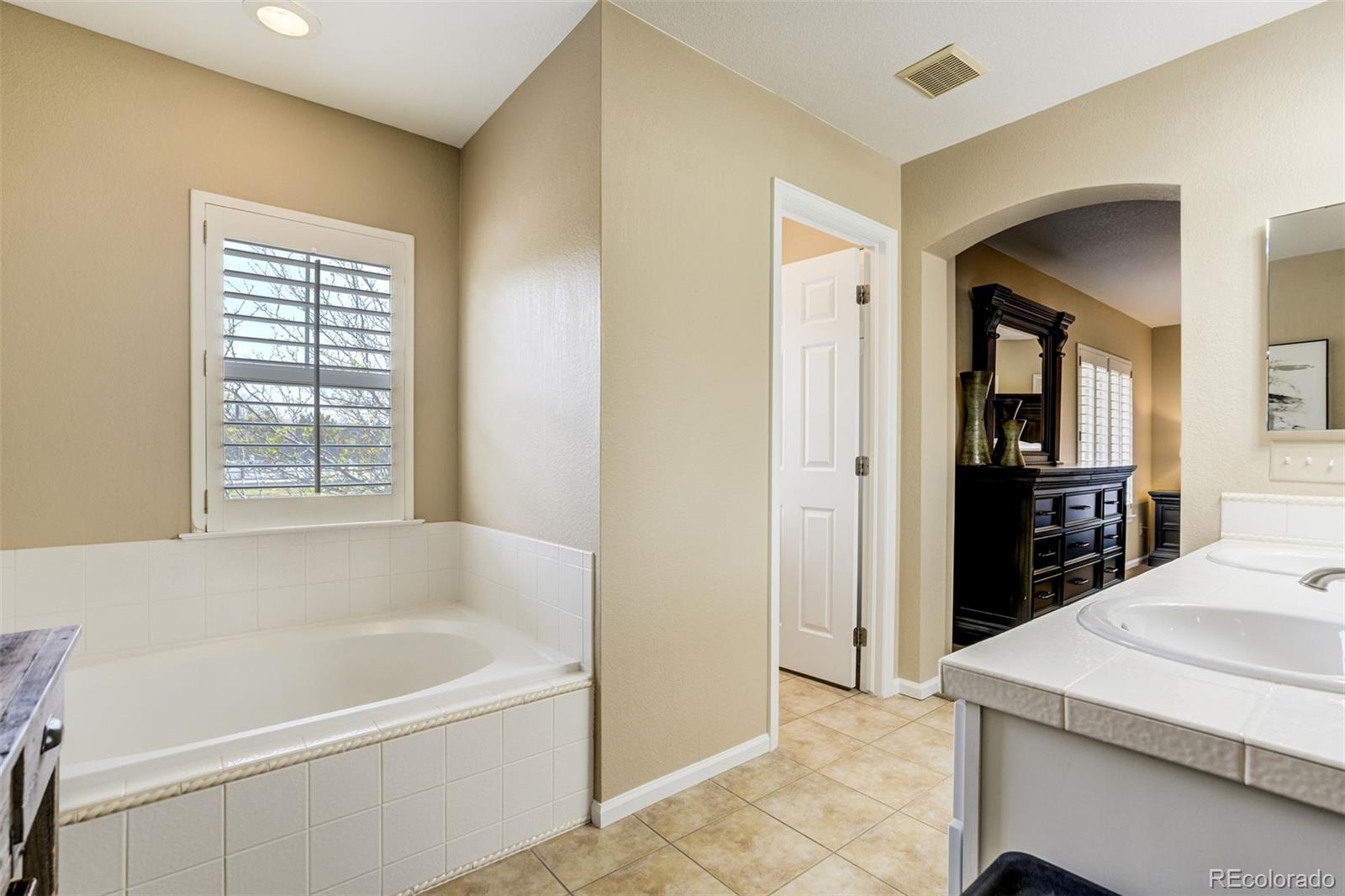 10311 Sedge Grass Way Highlands Ranch, CO 80129 - Photo 31 of 50