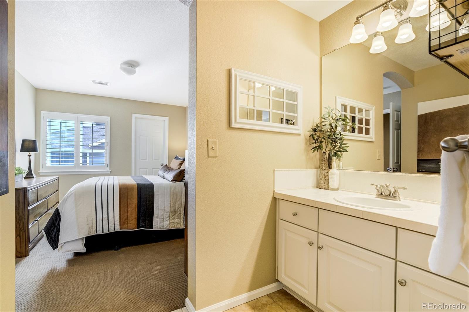 10311 Sedge Grass Way Highlands Ranch, CO 80129 - Photo 38 of 50