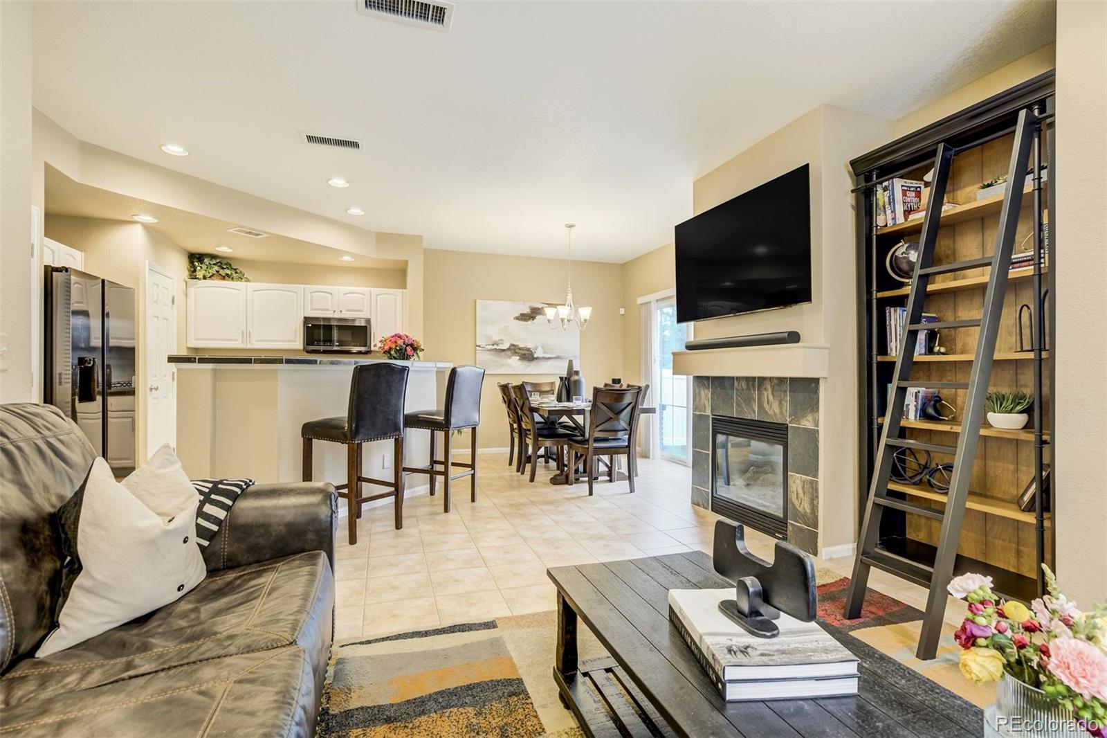 10311 Sedge Grass Way Highlands Ranch, CO 80129 - Photo 9 of 50