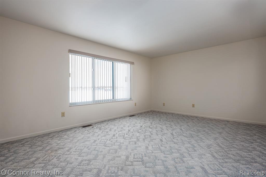 1660 River Road, Unit 53 Marysville, MI 48040 - Photo 11 of 31