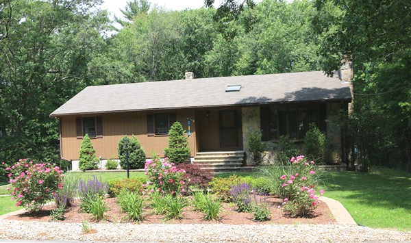 30 Bellingham Road Blackstone, MA 01504 - Photo 1 of 15 Gallery Image 1