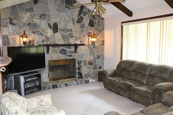 30 Bellingham Road Blackstone, MA 01504 - Photo 4 of 15 Gallery Image 4