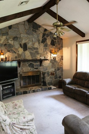 30 Bellingham Road Blackstone, MA 01504 - Photo 5 of 15 Gallery Image 5