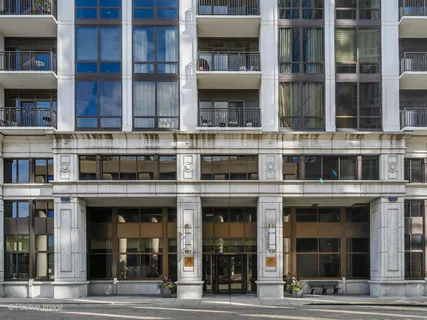 $499,900 | 233 East 13th Street, Unit 1209, Chicago, IL 60605