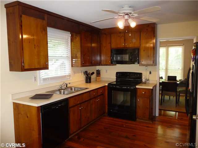 3105 Liberty Oaks Road Midlothian, VA 23112 - Photo 5 of 12 Kitchen