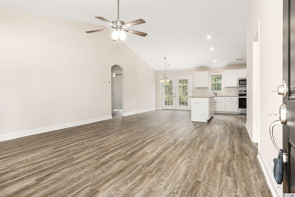 112 Violet Way Loris, SC 29569 - Photo 3 of 31 Gallery Image 3