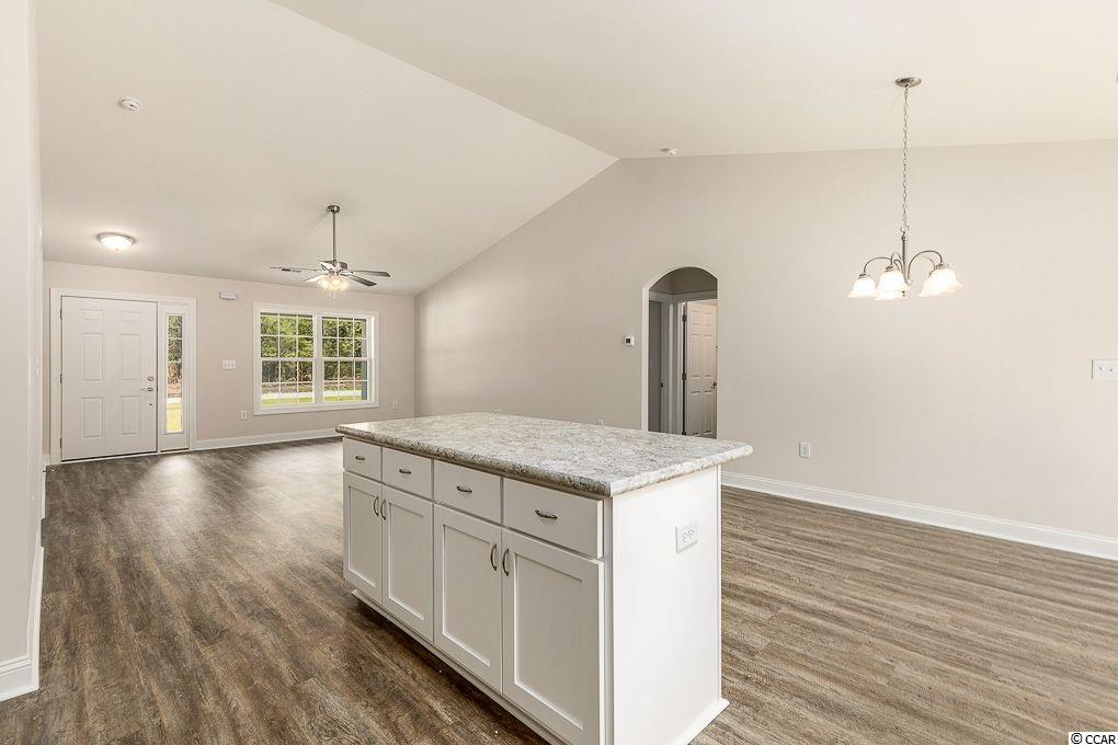 112 Violet Way Loris, SC 29569 - Photo 8 of 31 Gallery Image 8