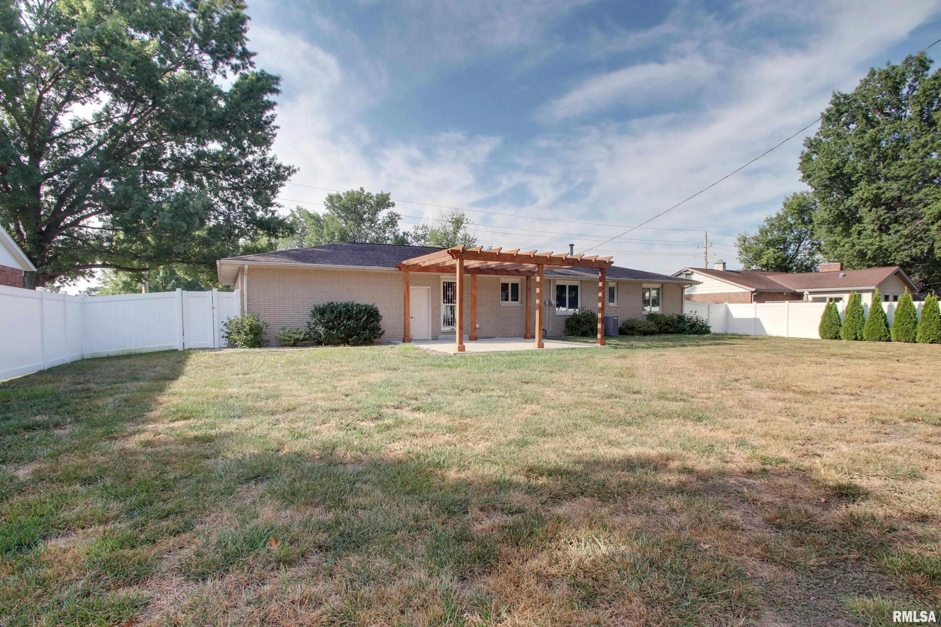 2131 Cherry Lane Quincy, IL 62301 - Photo 19 of 22