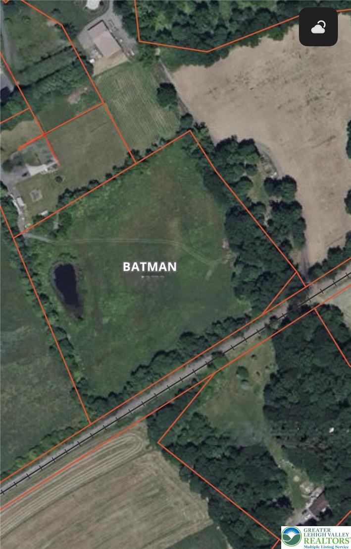 view of a back yard of the house