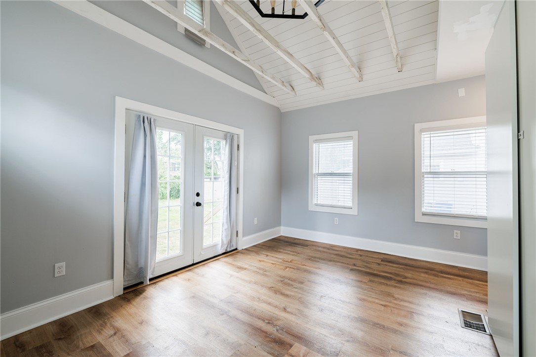 222 Gregory Street Rochester, NY 14620 - Photo 13 of 19