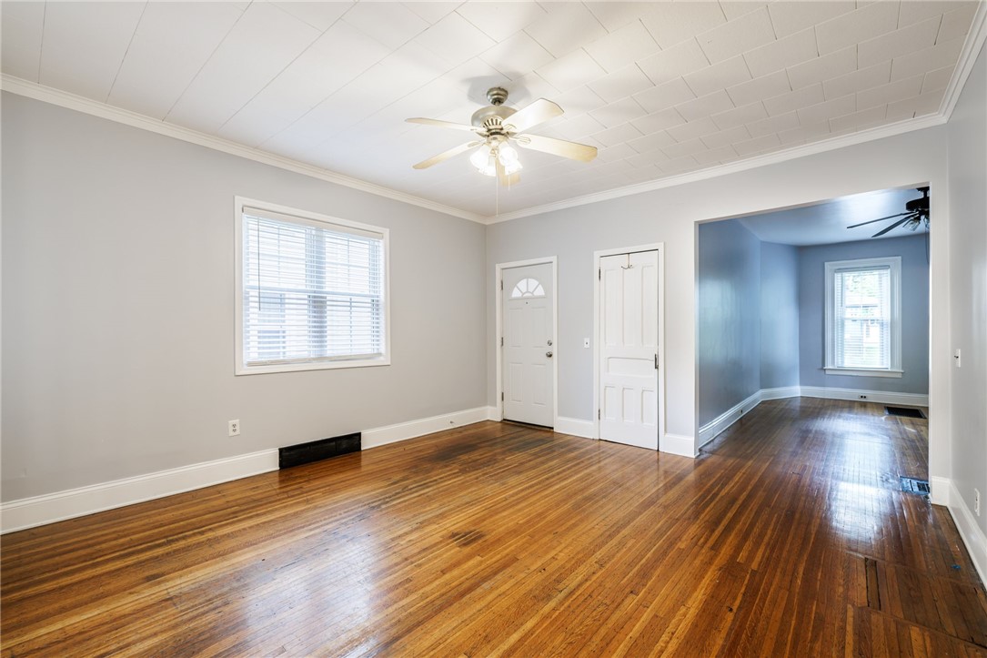 222 Gregory Street Rochester, NY 14620 - Photo 4 of 19