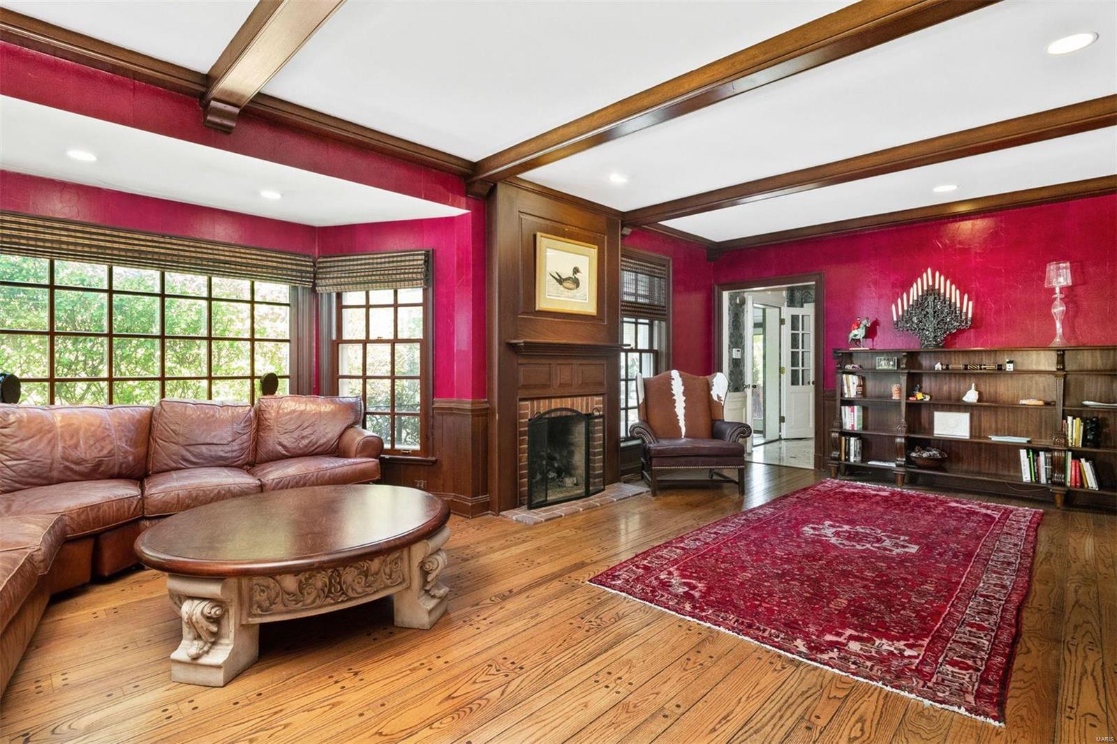 9875 Litzsinger Road Ladue, MO 63124 - Photo 16 of 47 Gallery Image 16