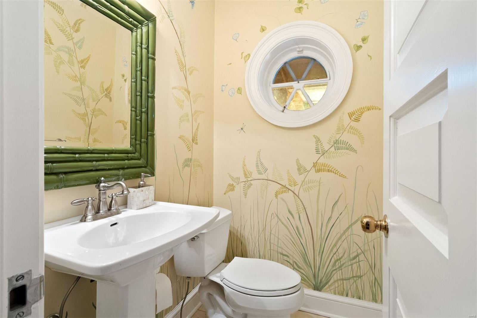 9875 Litzsinger Road Ladue, MO 63124 - Photo 37 of 47 Gallery Image 37