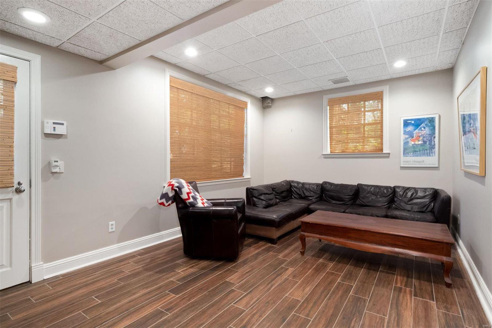 9875 Litzsinger Road Ladue, MO 63124 - Photo 40 of 47 Gallery Image 40