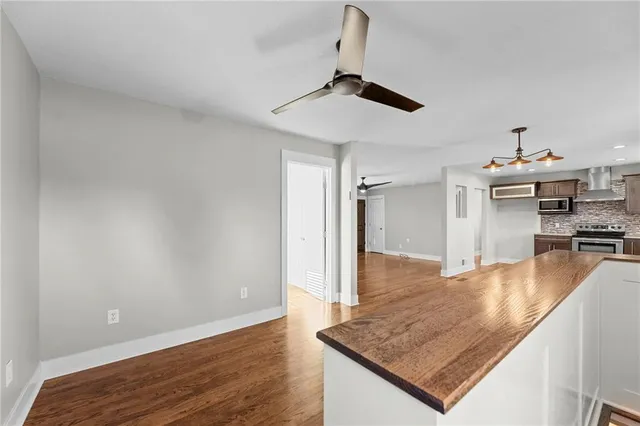 $325,000 | 4223 East 42nd Street Court, Independence, MO 64055