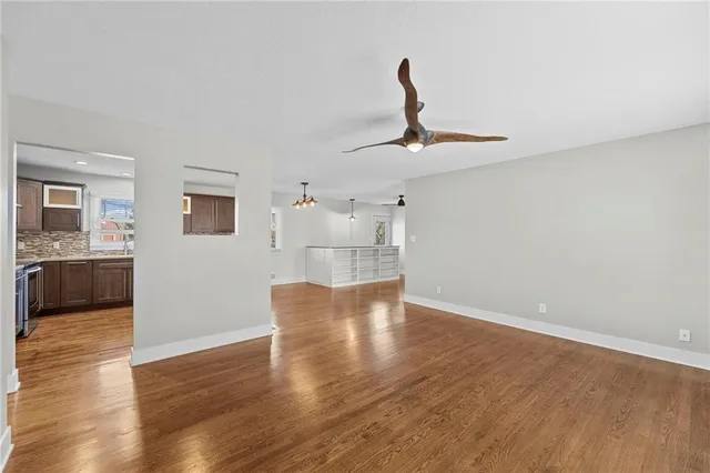 $325,000 | 4223 East 42nd Street Court, Independence, MO 64055