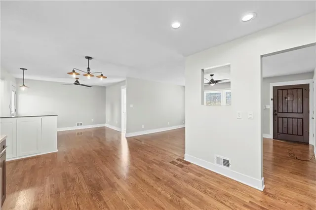 $325,000 | 4223 East 42nd Street Court, Independence, MO 64055