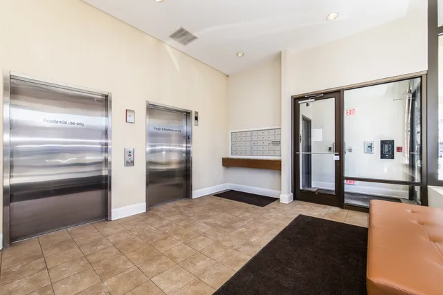 $3,900 | 120 North Northwest Highway, Unit 506, Park Ridge, IL 60068