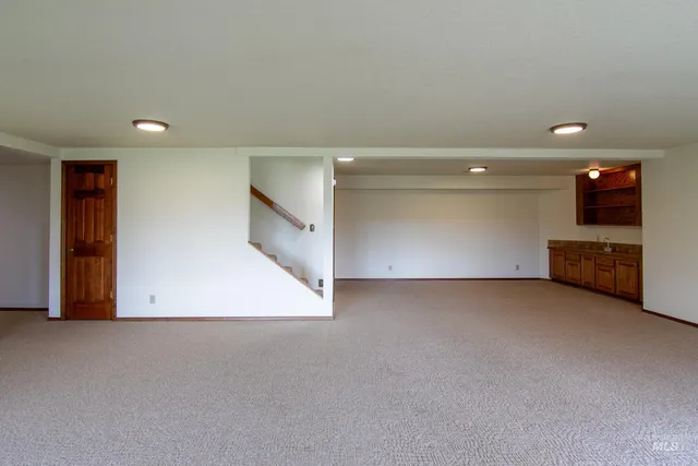 $1,149,999 | 1185 East Cleveland Avenue, Glenns Ferry, ID 83623