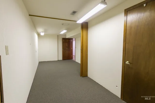 $1,149,999 | 1185 East Cleveland Avenue, Glenns Ferry, ID 83623