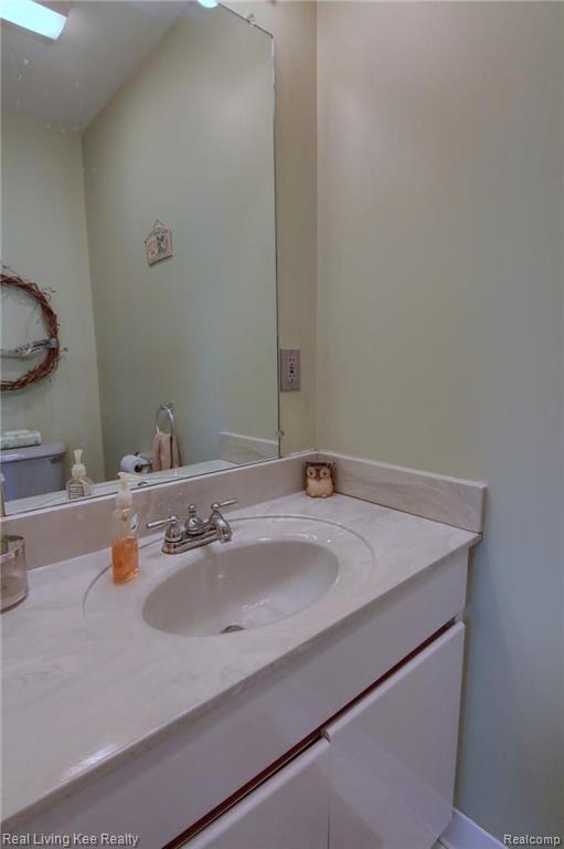 2317 Culbertson Avenue Rochester, MI 48307 - Photo 7 of 32